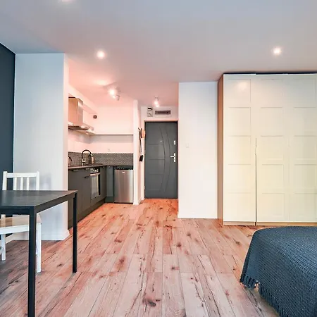 Citystay Pomorska Studio Apartament *